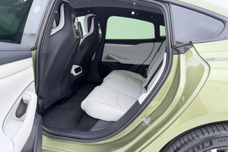 Used Xiaomi Auto SU7 2024 Rear-Drive Ultra-Long Range Advanced Pro-Level Intelligent Driving Version