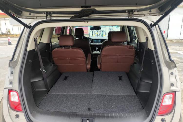 Used Buick GL6 2018 18T 6-Seater Prestige Model