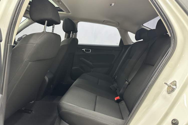 Used Honda Civic 2022 240TURBO CVT Dynamic Edition Interior 1