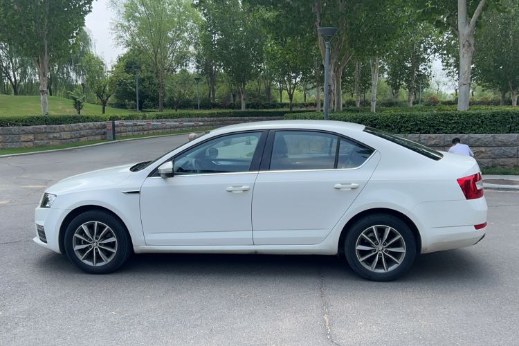Used Skoda Octavia 2017 1.6L Automatic Chuanxing Edition