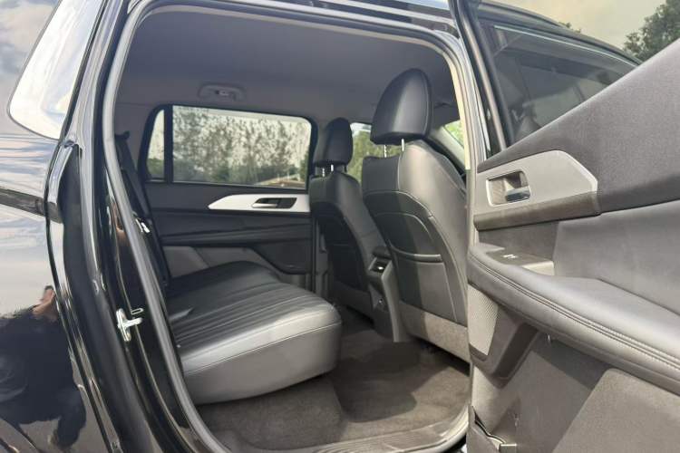 Used Haval H5 2023 2.0T Automatic Two-Wheel Drive Leading Edition Gasoline
