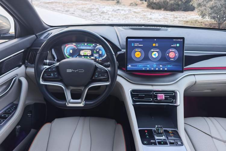 Used BYD Song PLUS New Energy 2023 Champion Edition DM-i 110KM Flagship PLUS
