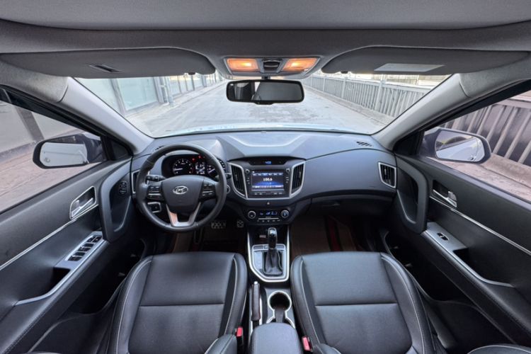 Used Hyundai ix25 2015 2.0L Automatic Two-Wheel Drive Intelligent GLS Interior 1