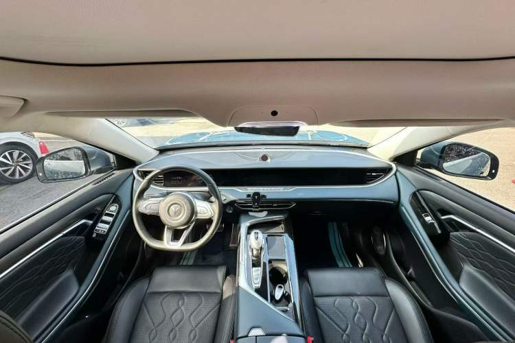 Used VOYAH FREE 2022 Four-Wheel Drive Ultra-Long Range Pure Electric Version
