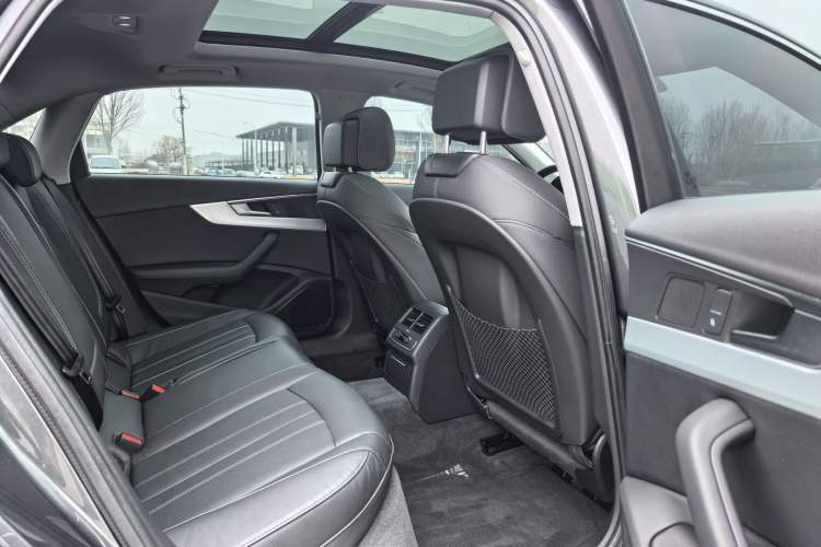 Used Audi A4L 2020 40 TFSI Luxury Dynamic Model