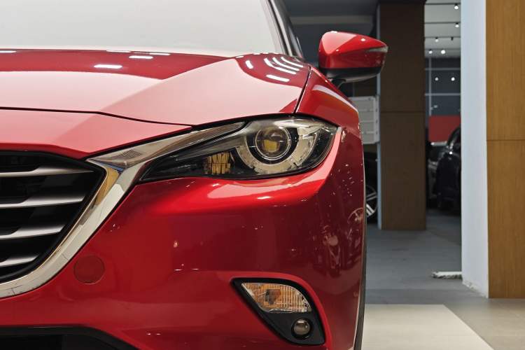 Used Mazda CX-4 2018 2.0L Automatic Two-Wheel Drive Blue Sky Premium Upgrade Version China VI Standard