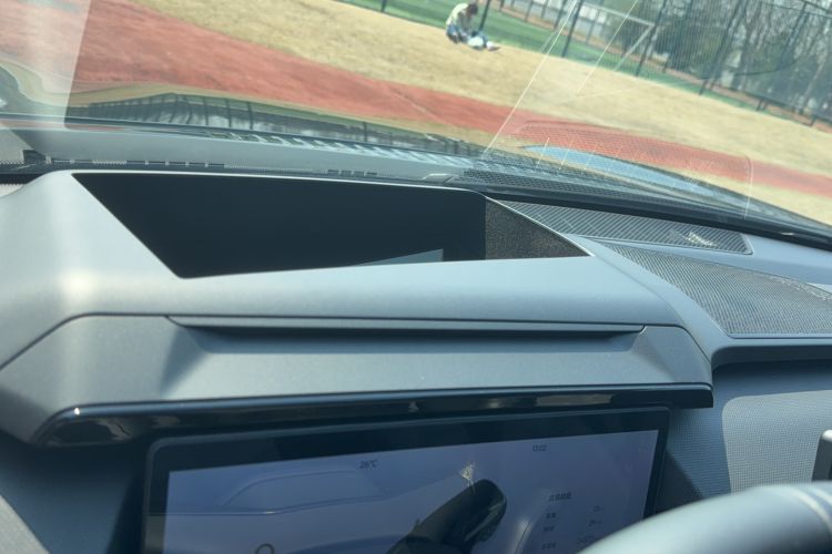 Used Lynk & Co 08 EM-P 2023 120km Long-Range Halo
