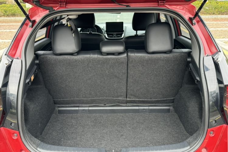 Used Toyota YARiS L Zhi Xuan 2022 X-Trail 1.5L CVT Leading PLUS Edition
