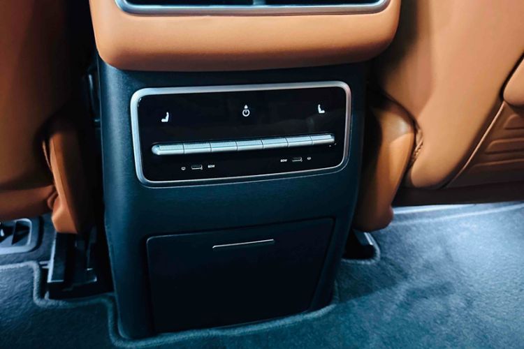 Used Li Auto L7 2023 Pro Model Interior 5