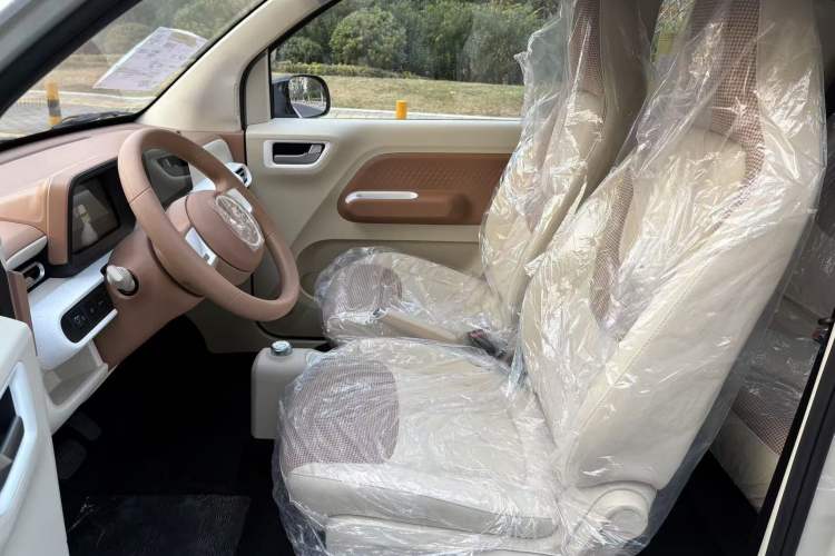 Used Wuling Hongguang MINIEV 2024 3rd Generation 215km Advanced Version