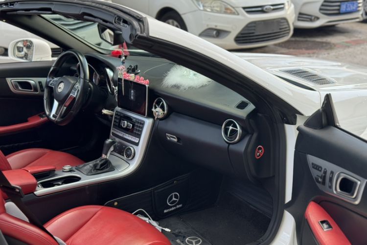 Used Mercedes-Benz SLK-Class 2011 SLK 200 Fashion Model
