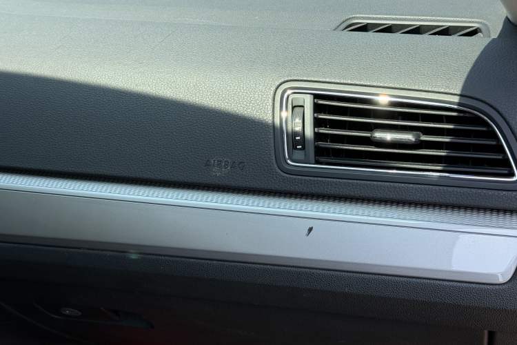 Used Volkswagen Lamando 2017 230TSI DSG Fashion Edition
