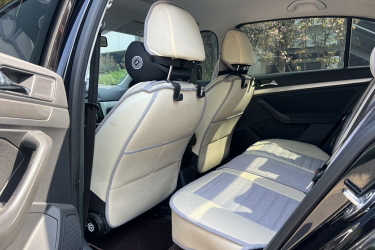 Used Volkswagen Lavida 2019 Lavida Start 1.5L Manual Fashion Edition China VI Standard Interior 4