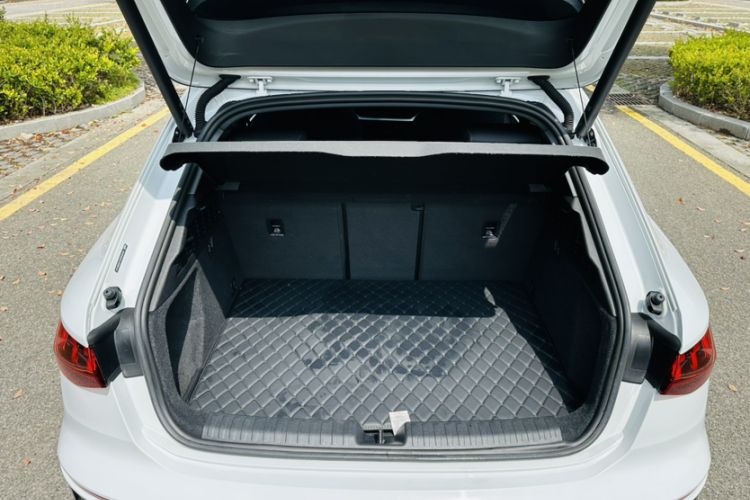 Used Audi A3 2024 Sportback 35 TFSI Fashionable Sports Model Trunk