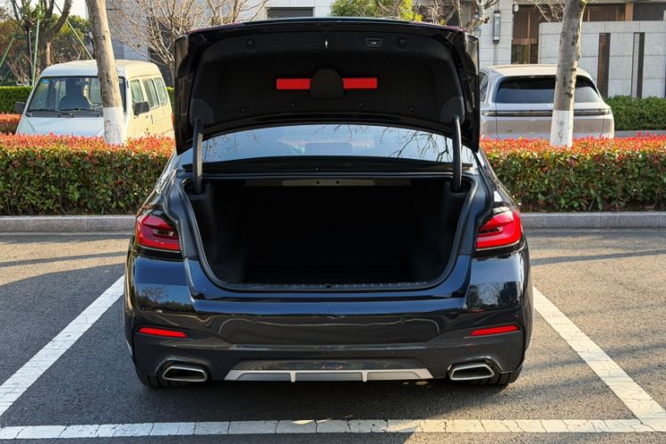 Used BMW 5 Series 2021 530Li Leading Model M Sport Package Trunk