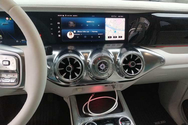 Used Cyberspace Tank 300 2021 2.0T Cyber Tank