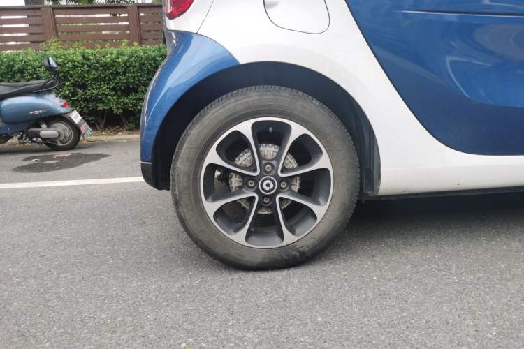 Used smart fortwo 2015 1.0L 52 kW Hardtop Passion Edition
