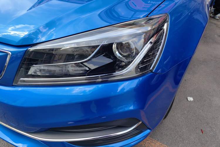 Used Geely Auto Emgrand New Energy 2018 EV450 Prestige Model Left Front Headlight