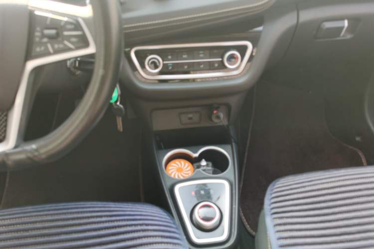 Used JAC iEV6E 2019 Youth Edition iEV6E Smart Model
