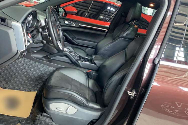 Used Porsche Cayenne 2016 Cayenne Platinum Edition 3.0T