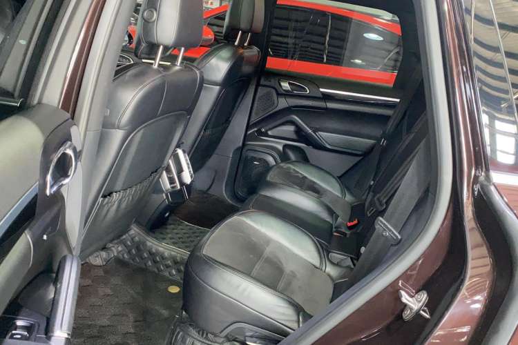 Used Porsche Cayenne 2016 Cayenne Platinum Edition 3.0T