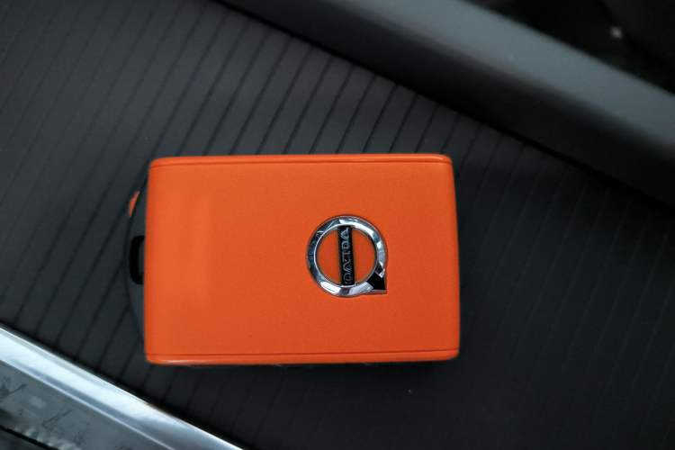 Used Volvo XC60 2024 B5 4x4 Smart Luxury Edition