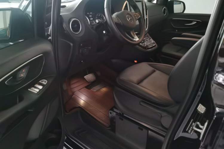 Used Mercedes-Benz Vito 2020 2.0T Business Version 7 Seats