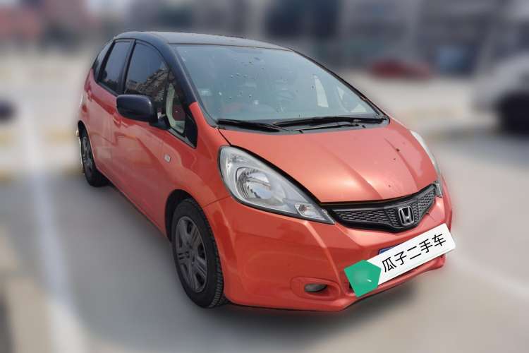 Used Honda Fit 2011 1.3L automatic comfort version

