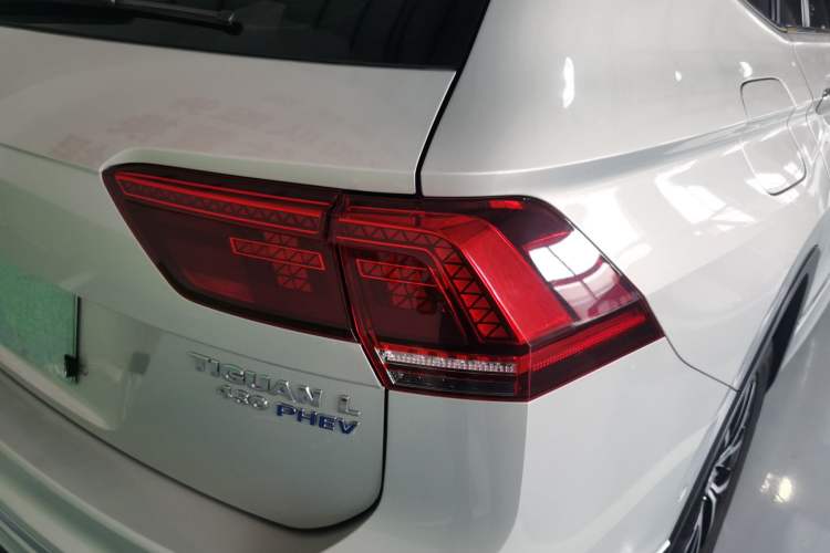 Used Volkswagen Tiguan L New Energy 2019 430 PHEV Hybrid Flagship Model Right Rear Taillight