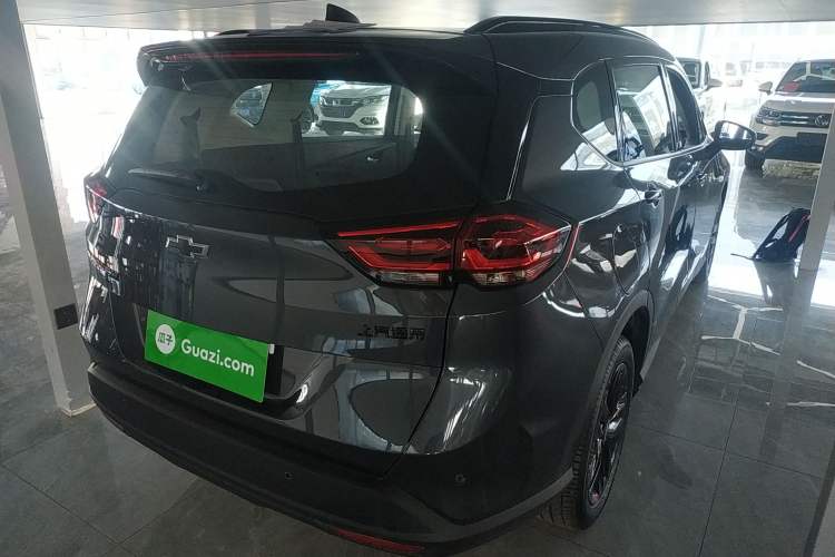 Used Chevrolet Orlando 2020 Light Hybrid Redline 530T Automatic Enjoyment Edition (5+2 Models)
