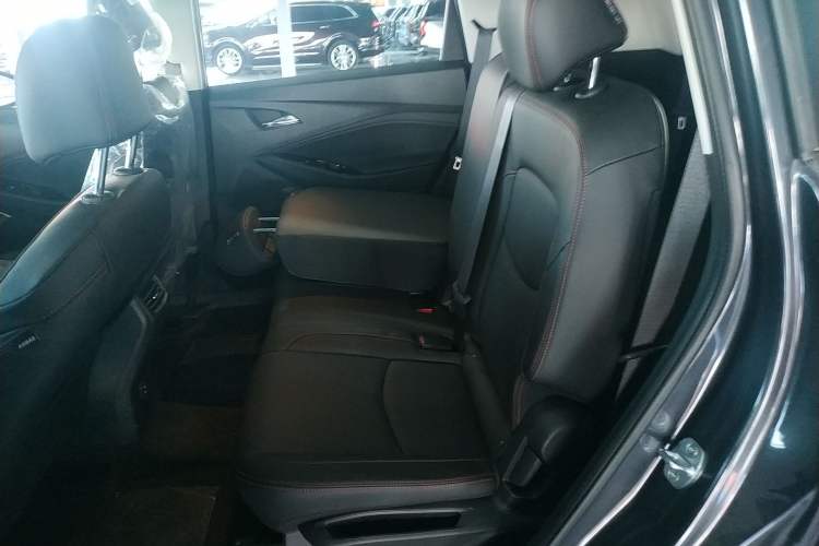 Used Chevrolet Orlando 2020 Light Hybrid Redline 530T Automatic Enjoyment Edition (5+2 Models)
