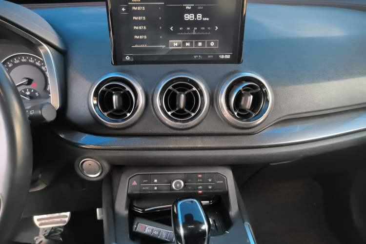 Used Wey VV5 2017 2.0T Ultra-Luxury Version