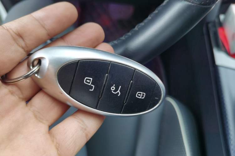 Used Bestune T55 2022 1.5T Automatic ZHUOYUE Model
