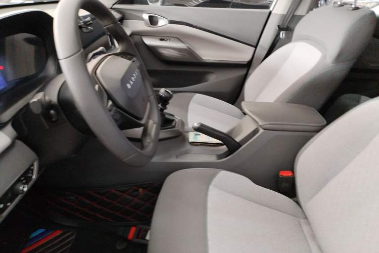 Used Baojun RC-5 2020 RC-5W 1.5L Manual Zhizhao Elite Edition