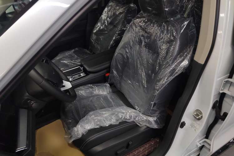 Used Venucia Star 2023 260T Starful Achievement Edition Pro