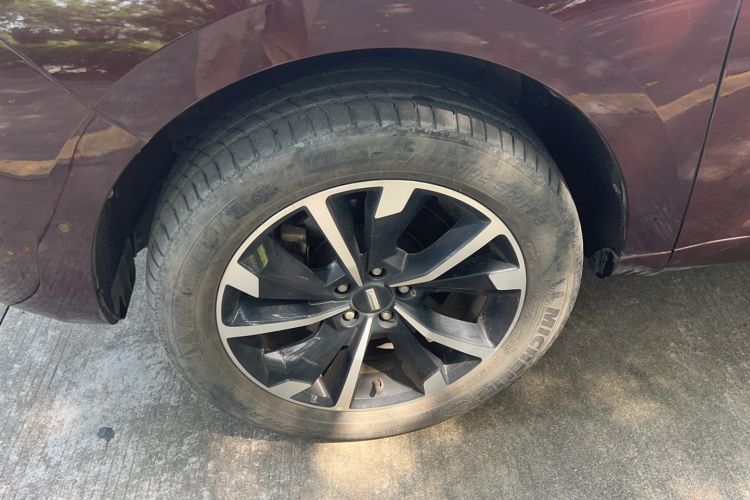 Used Wey VV5 2019 Upgraded Model 2.0T Two-Wheel Drive Flagship Version China V Standard
