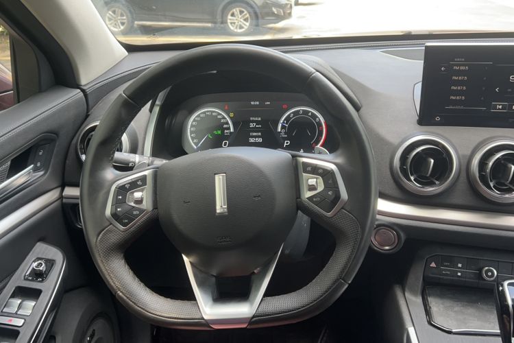 Used Wey VV5 2019 Upgraded Model 2.0T Two-Wheel Drive Flagship Version China V Standard
