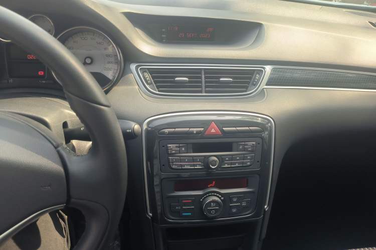 Used Peugeot 308 2014 Enjoy Edition Classic 1.6L Manual Fashion Model
