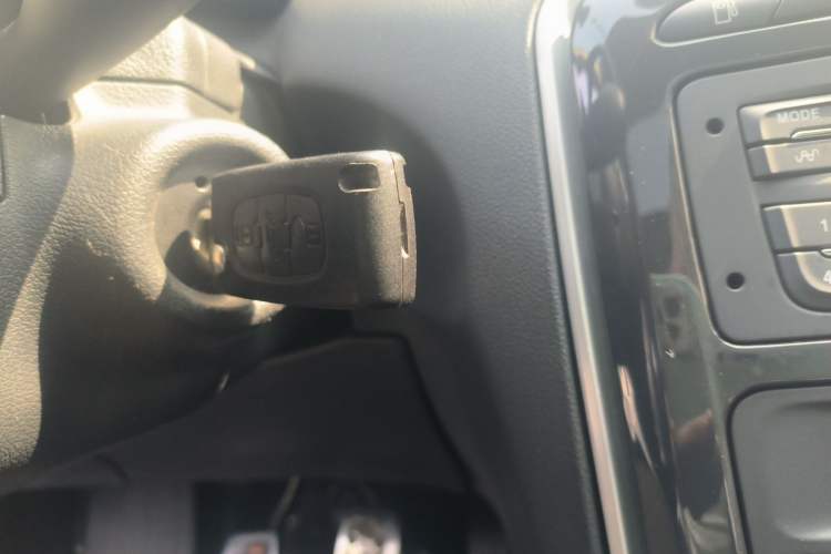 Used Peugeot 308 2014 Enjoy Edition Classic 1.6L Manual Fashion Model
