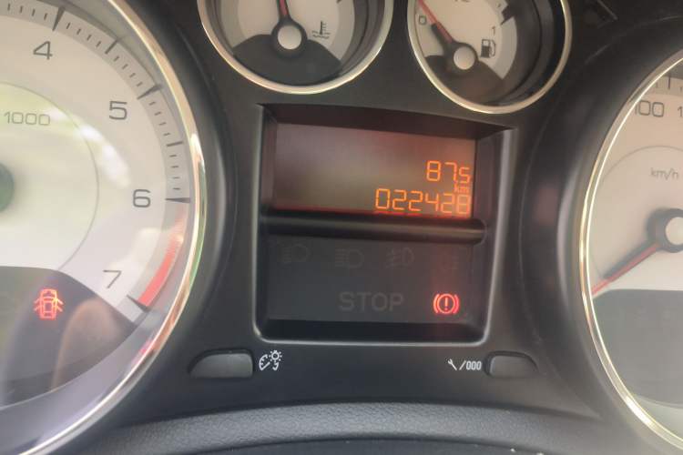 Used Peugeot 308 2014 Enjoy Edition Classic 1.6L Manual Fashion Model
