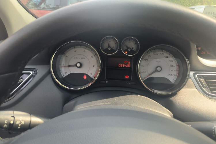 Used Peugeot 308 2014 Enjoy Edition Classic 1.6L Manual Fashion Model
