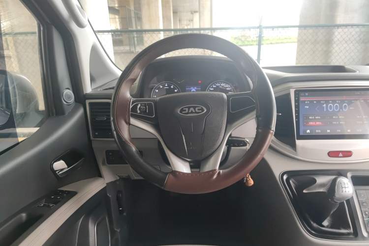 Used JAC M4 2019 Business & Travel Series 2.0L Manual Comfort Model China VI Steering Wheel