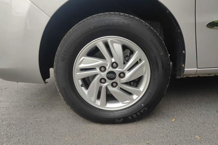 Used JAC M4 2019 Business & Travel Series 2.0L Manual Comfort Model China VI Left Front Wheel Hub