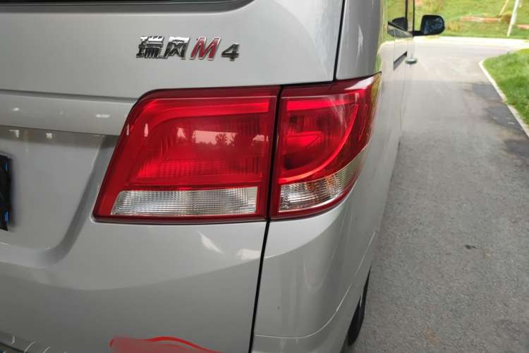 Used JAC M4 2019 Business & Travel Series 2.0L Manual Comfort Model China VI Right Rear Taillight