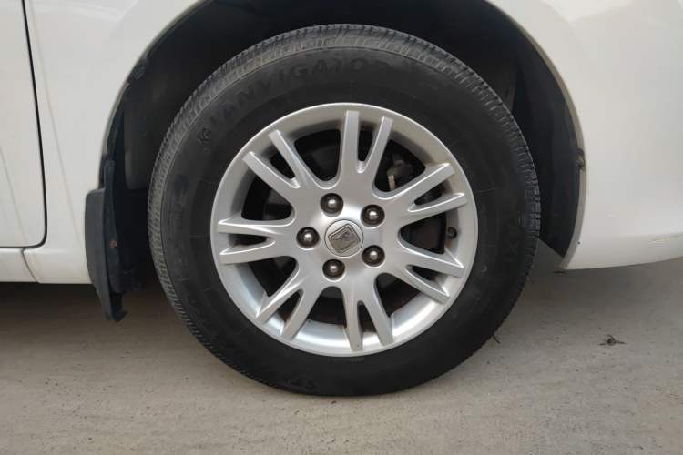 Used Zotye Z300 2014 1.5L Value Edition Manual Elite Model
