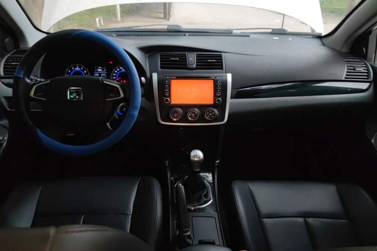 Used Zotye Z300 2014 1.5L Value Edition Manual Elite Model
