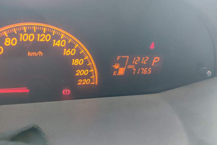 Used Toyota Yaris 2011 1.6E Automatic Charm Edition Odometer Close Up