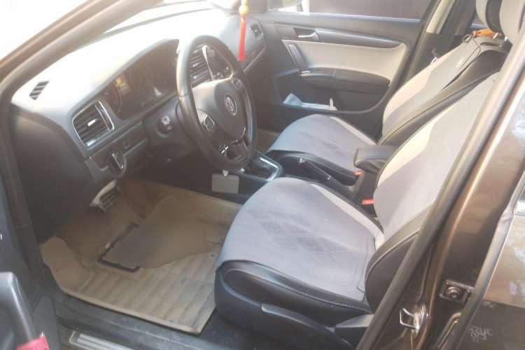 Used Volkswagen Cross Lavida 2014 1.4TSI DSG Left Front Seat