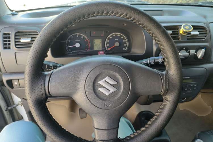 Used Suzuki Wagon R 2015 1.4L Manual All-Around Upgrade Version
