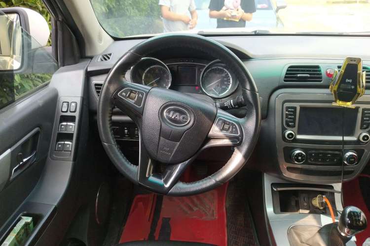 Used JAC T6 2017 2.0T Diesel China V Luxury Edition HFC4DB2-1D1
